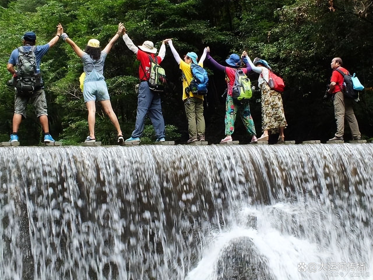 旅游业更好服务美好生活