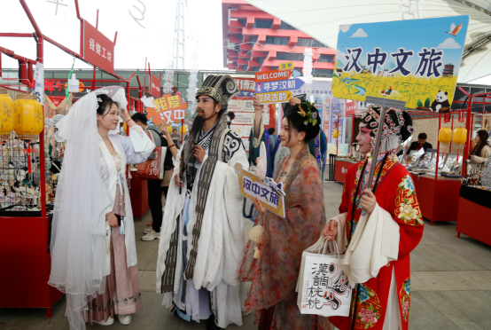 文旅相得益彰，阿勒泰火得水到渠成