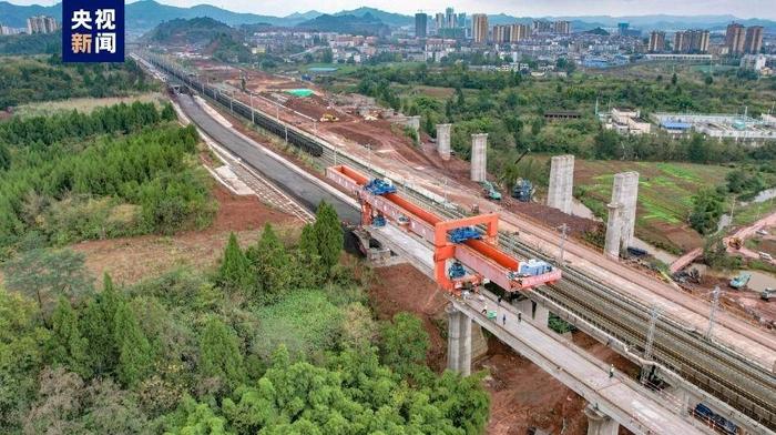 巴南高铁开启运行试验