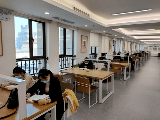 “蔬”香伴书香，菜市书屋成为市民共享书房