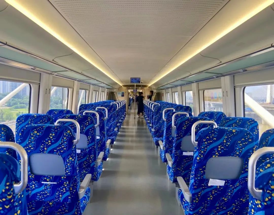 全国铁路6月15日起实行新的列车运行图