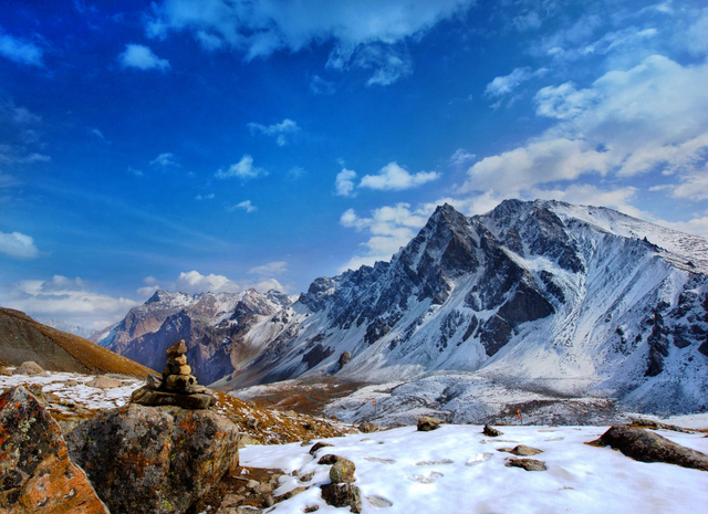 “中国最美公路”告别“冬眠”恢复通车