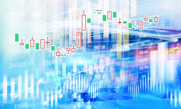 A股午评:创业板指震荡反弹涨1.85%,北向资金半日净买入超百亿