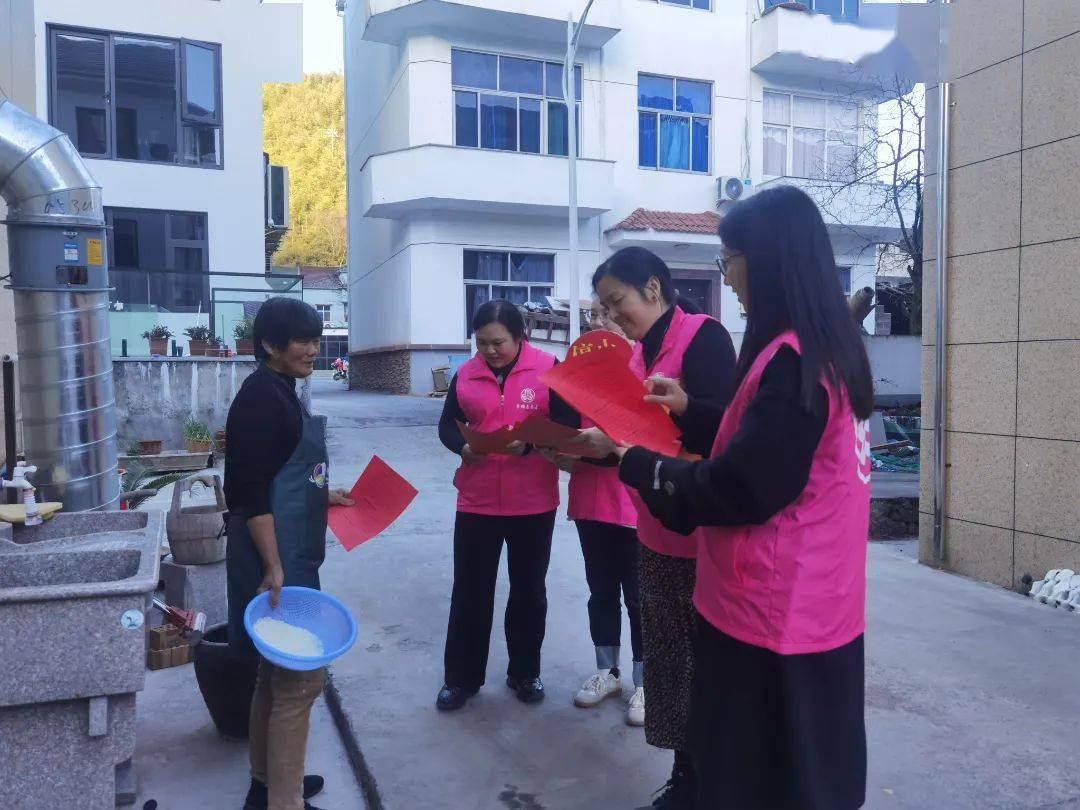 浙江安吉县章村镇开展安全生产宣传进企业活动