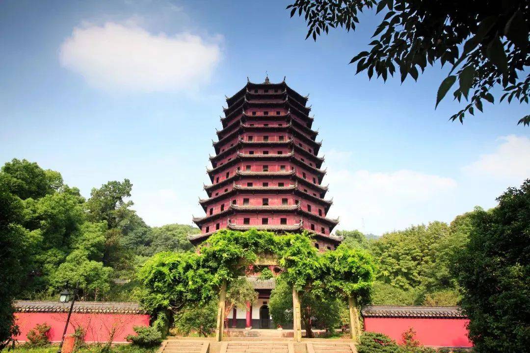 “杭州西湖日” 雨中游西湖