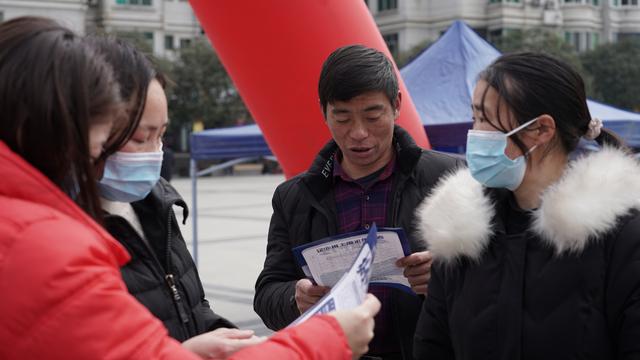 江苏涟水：架起服务群众“连心桥”