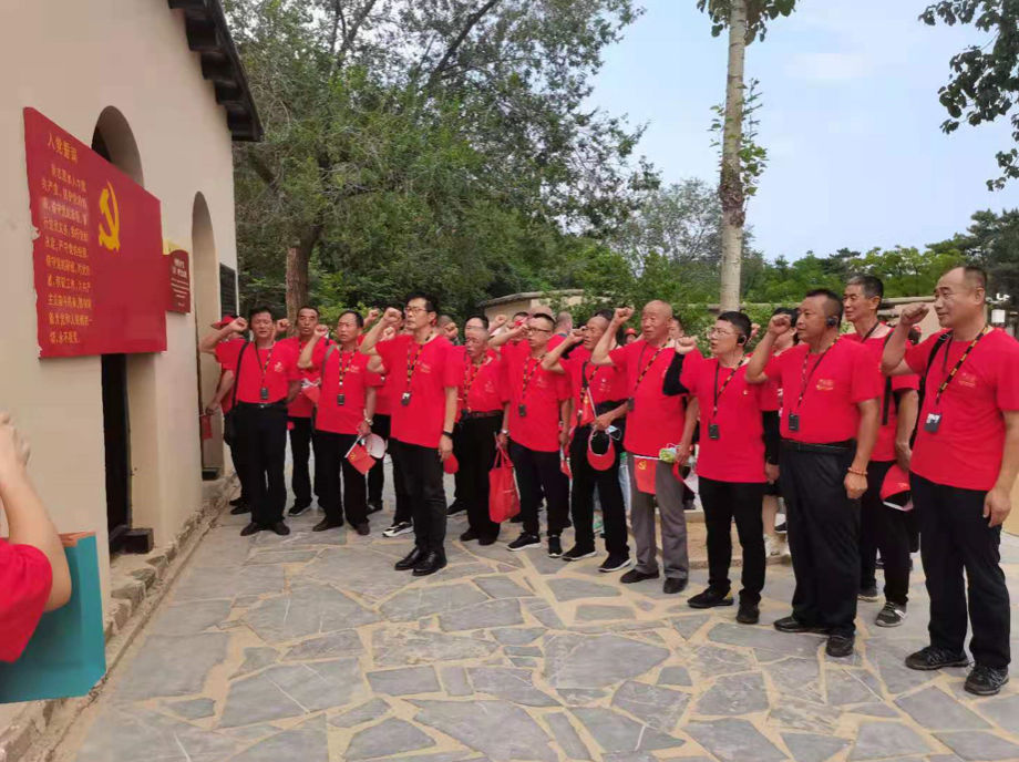 河北西柏坡：发扬红色传统 凝聚精神力量