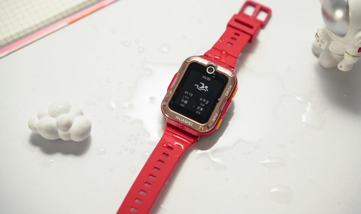 功能越来越花哨 防沉迷系统可破解 警惕儿童“被困在手腕上”