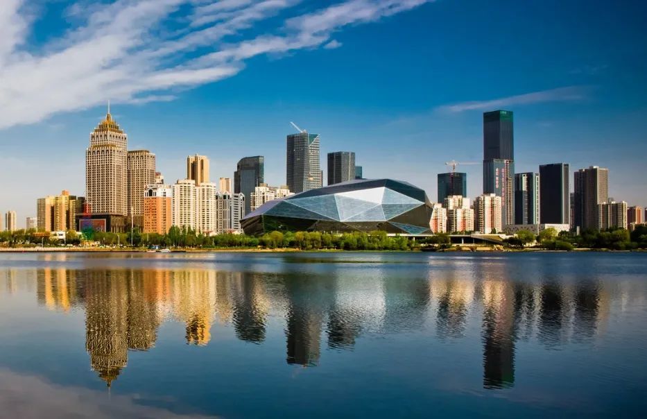 沪港深500ETF(517000)逆市飘红,巨化股份涨超7%,机构:中国资产当前仍具性价比丨ETF观察