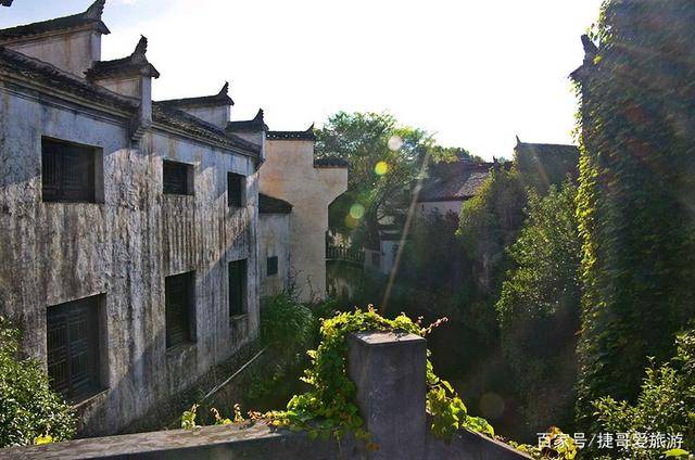 安徽黟县：亲水项目助力乡村“夏日经济”