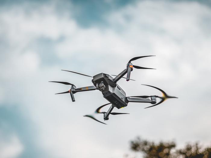 国防ETF（512670）盘中一度涨2.59%，成交额突破1亿元