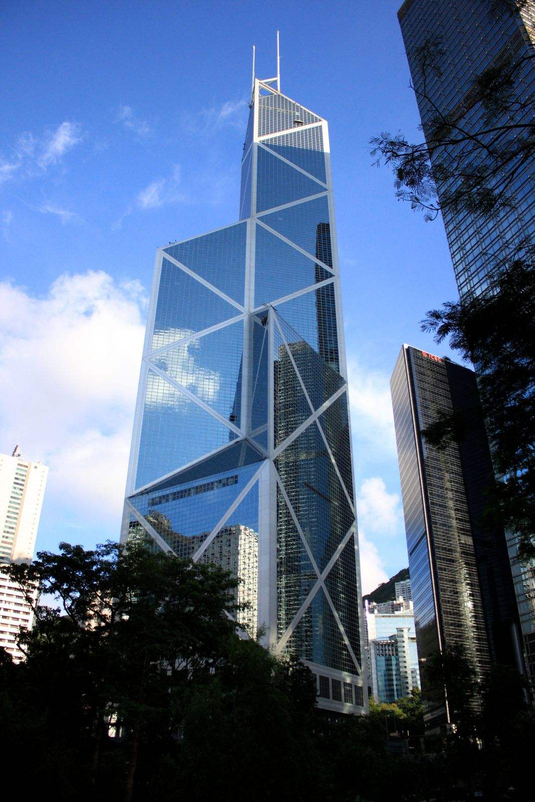 Premia中银香港沙特伊斯兰国债ETF首日在港上市 梁凤仪:希望沙特、香港与内地走廊可复制至其他海湾国家