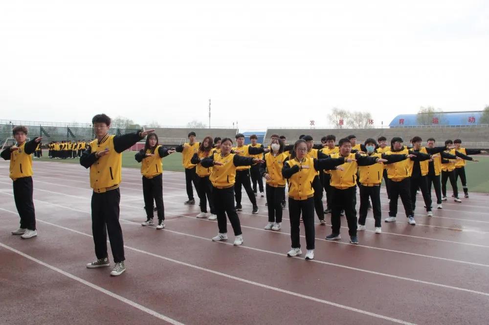 强体魄、展风华 喜迎党的二十大